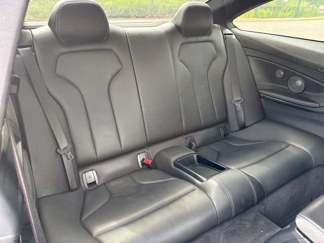 Used 2018 BMW M4 Coupe RWD image 12