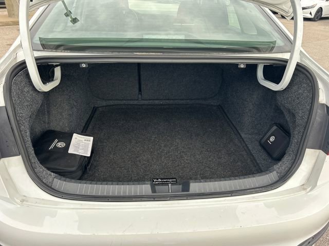 Used 2023 Volkswagen Jetta S image 43
