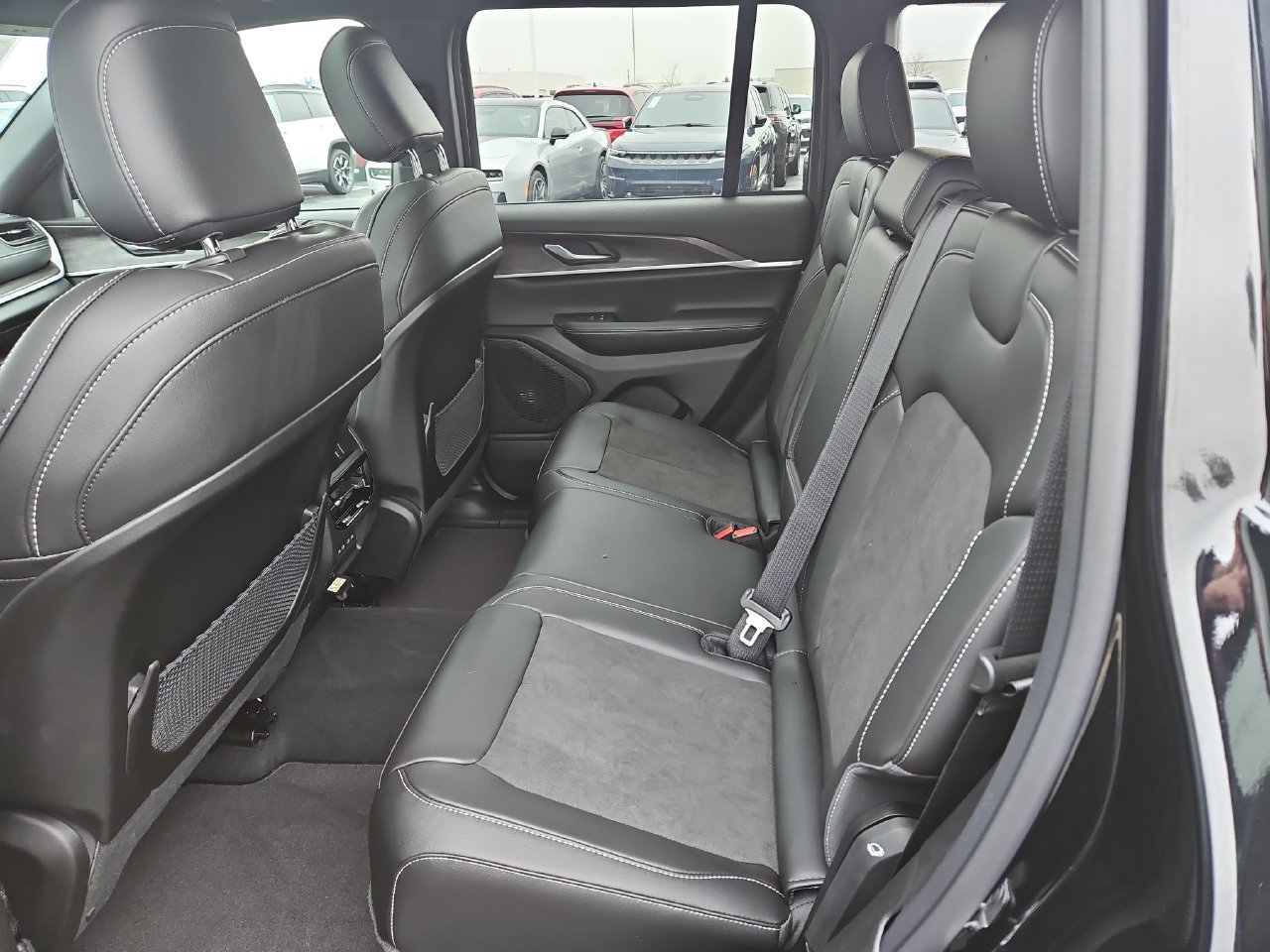 New 2026 Jeep Grand Cherokee Altitude AWD/4WD image 13