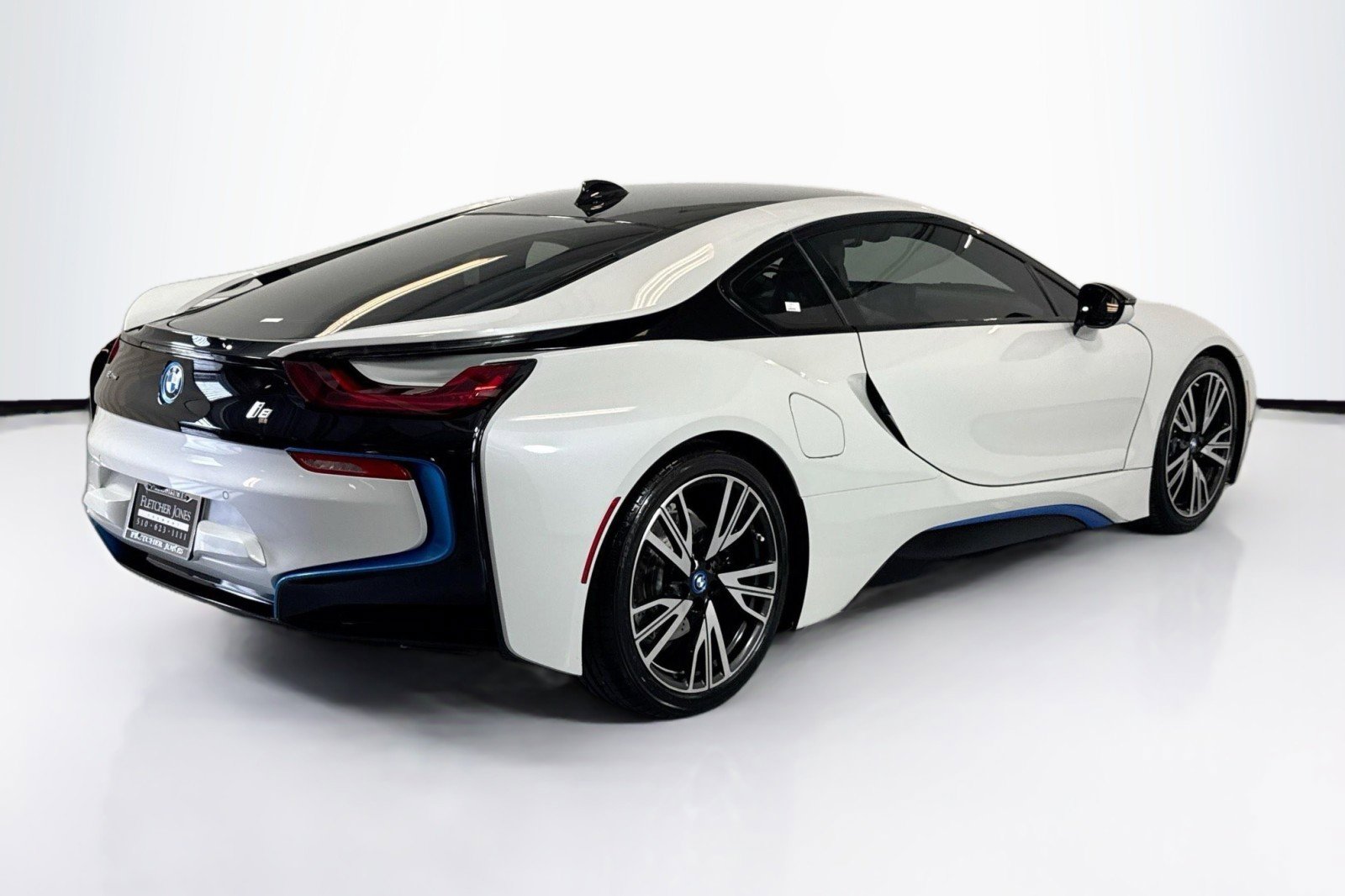 Used 2015 BMW i8 image 5