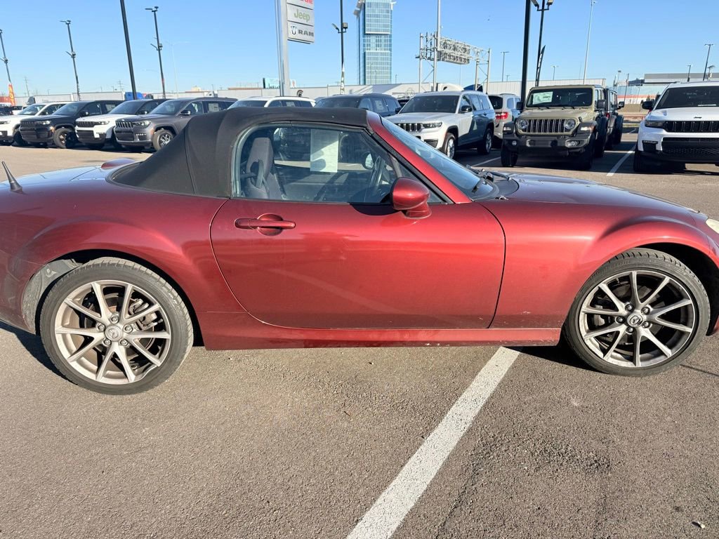 Used 2012 MAZDA MX-5 Miata Touring image 9