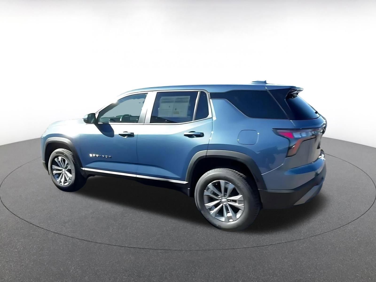 Used 2025 Chevrolet Equinox LT image 10