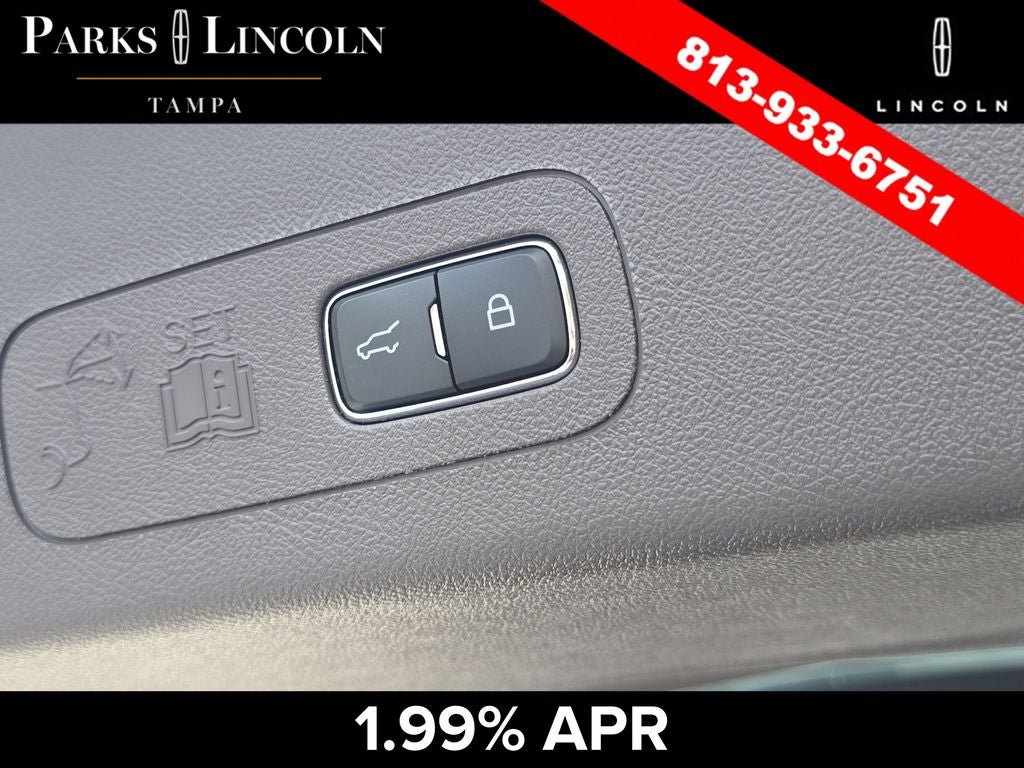 Certified 2022 Lincoln Aviator Reserve w/ Elements Package Plus AWD/4WD image 9