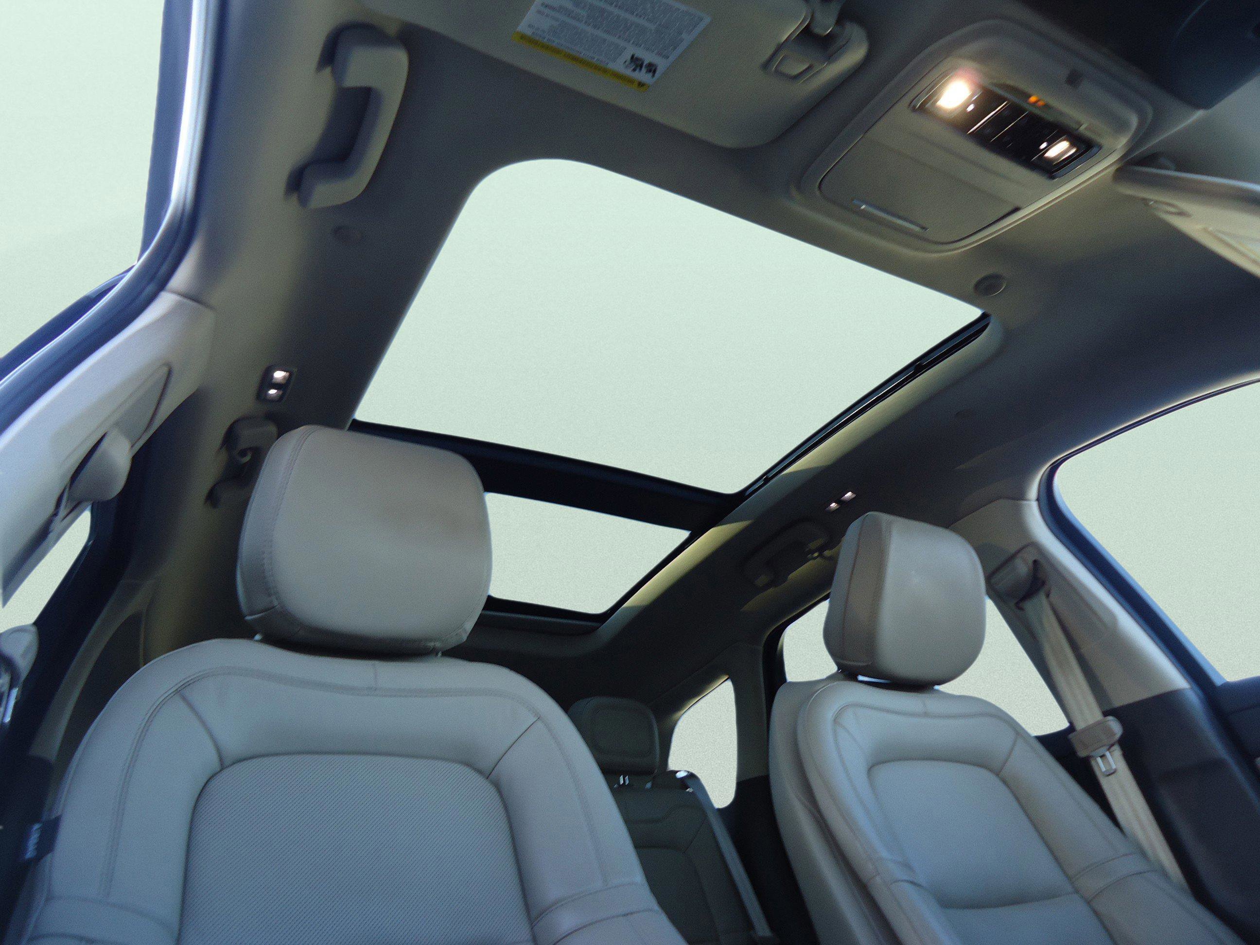 Used 2022 Lincoln Corsair Grand Touring w/ Elements Technology Bundle image 28