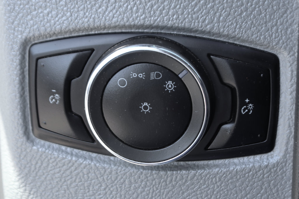 Used 2024 Ford E-450 and Econoline 450 Super Duty w/ Power Windows & Locks Group RWD image 19