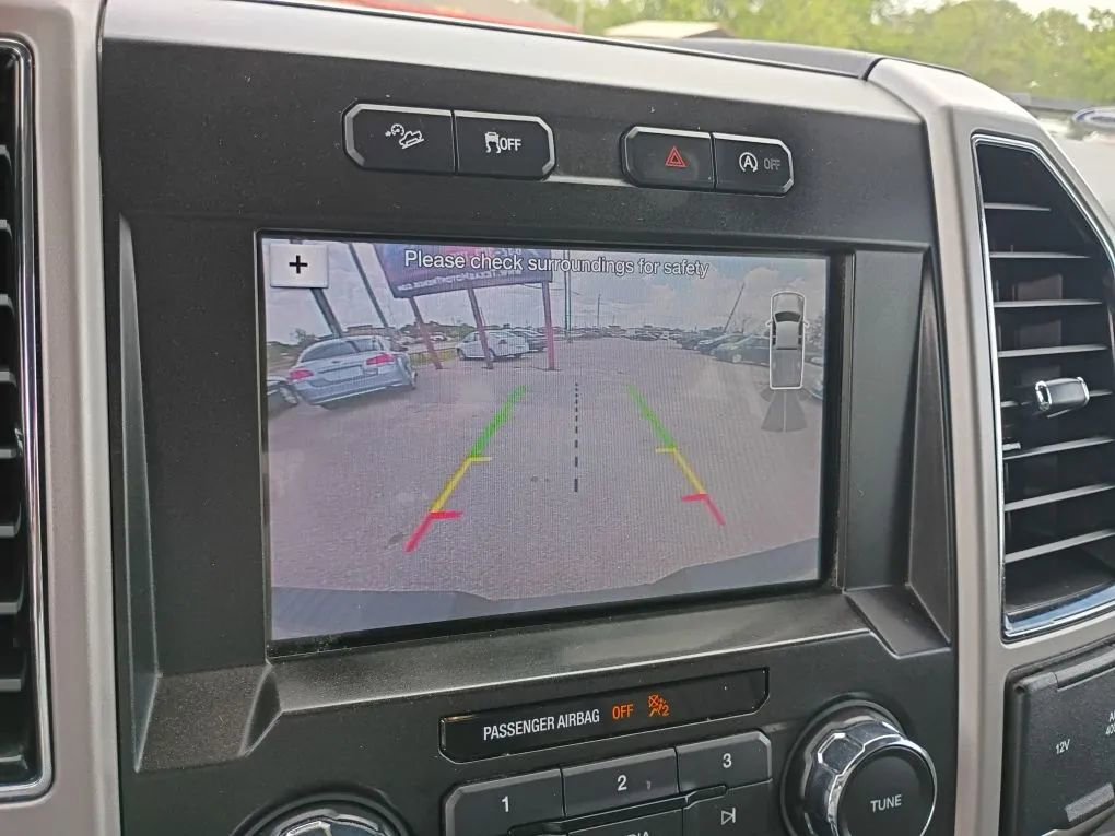 Used 2018 Ford F150 Lariat image 12