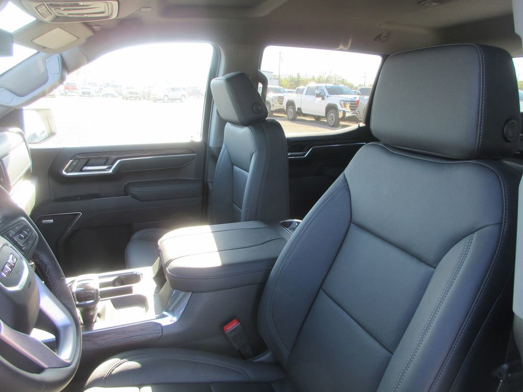 New 2026 GMC Sierra 1500 SLT image 12