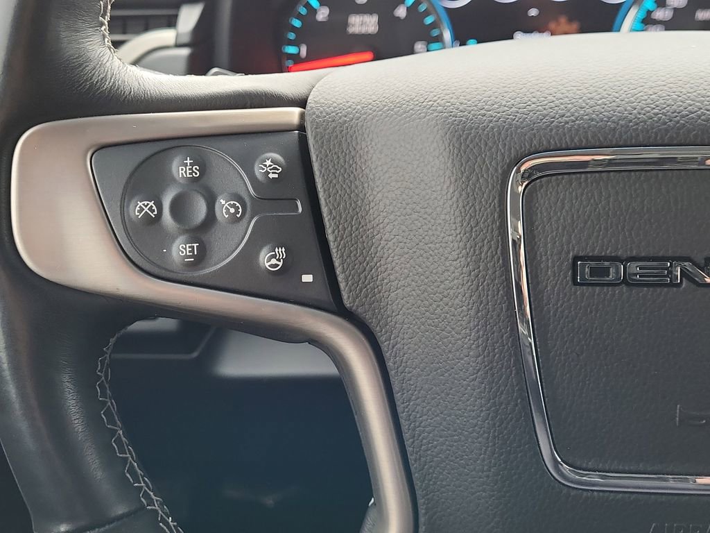 Used 2020 GMC Yukon XL Denali w/ Open Road Package image 22