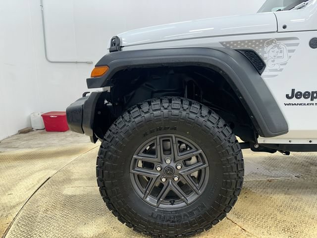 Used 2024 Jeep Wrangler Unlimited Sport AWD/4WD image 20
