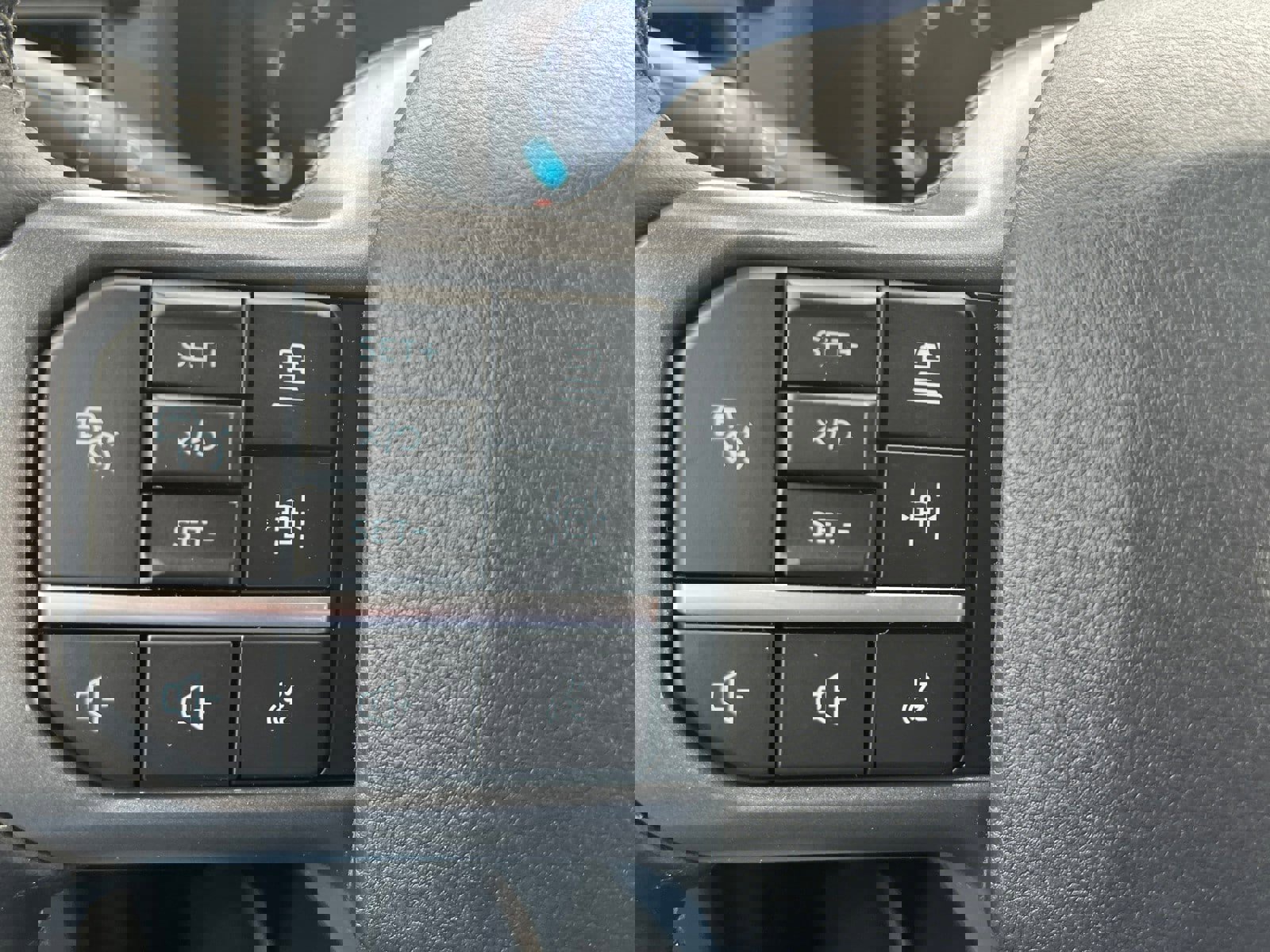 New 2025 Ford F150 XLT w/ Equipment Group 303A High image 20