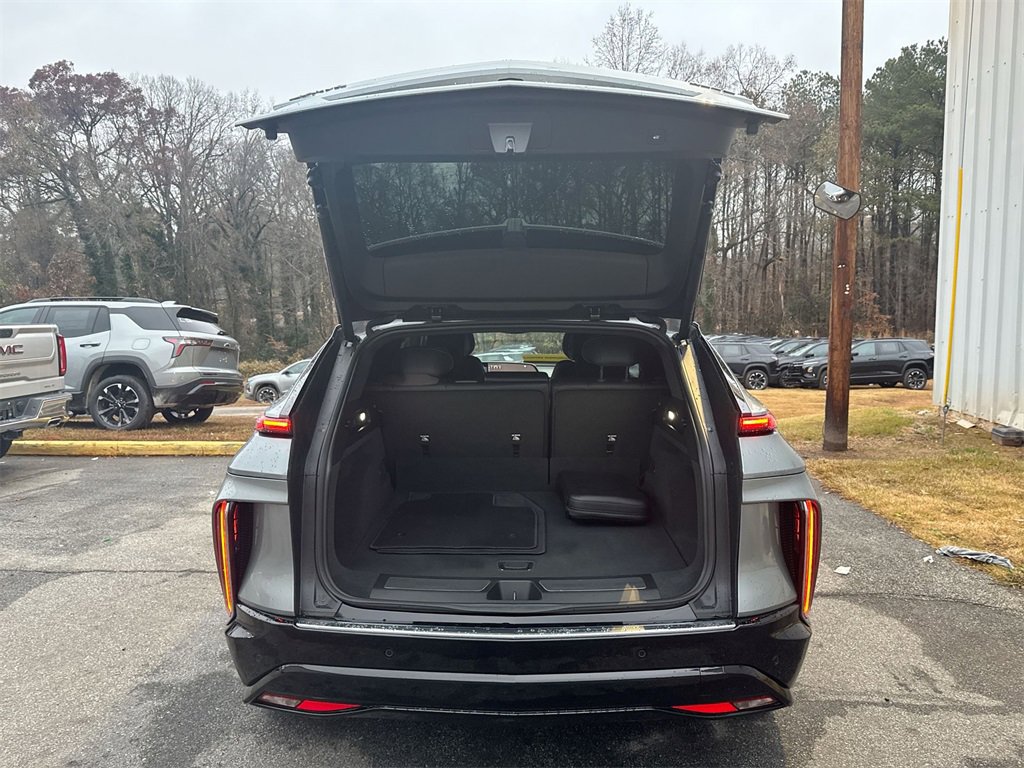 Used 2024 Cadillac Lyriq Luxury image 34