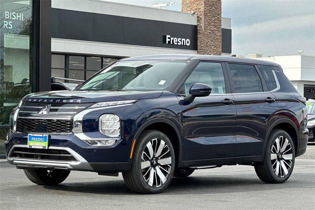 New 2025 Mitsubishi Outlander SE image 8