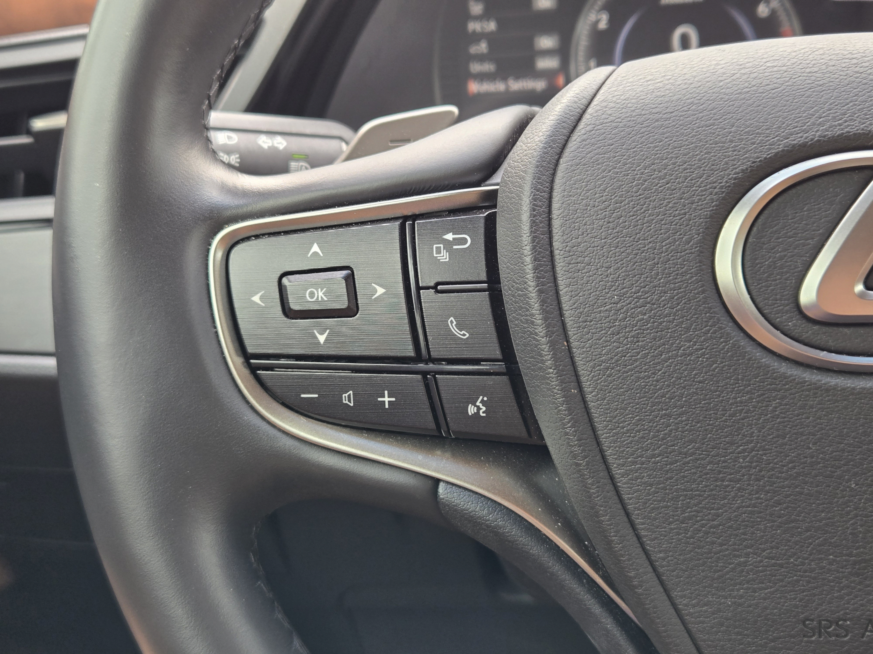 Used 2025 Lexus ES 350 w/ Premium Package FWD image 27