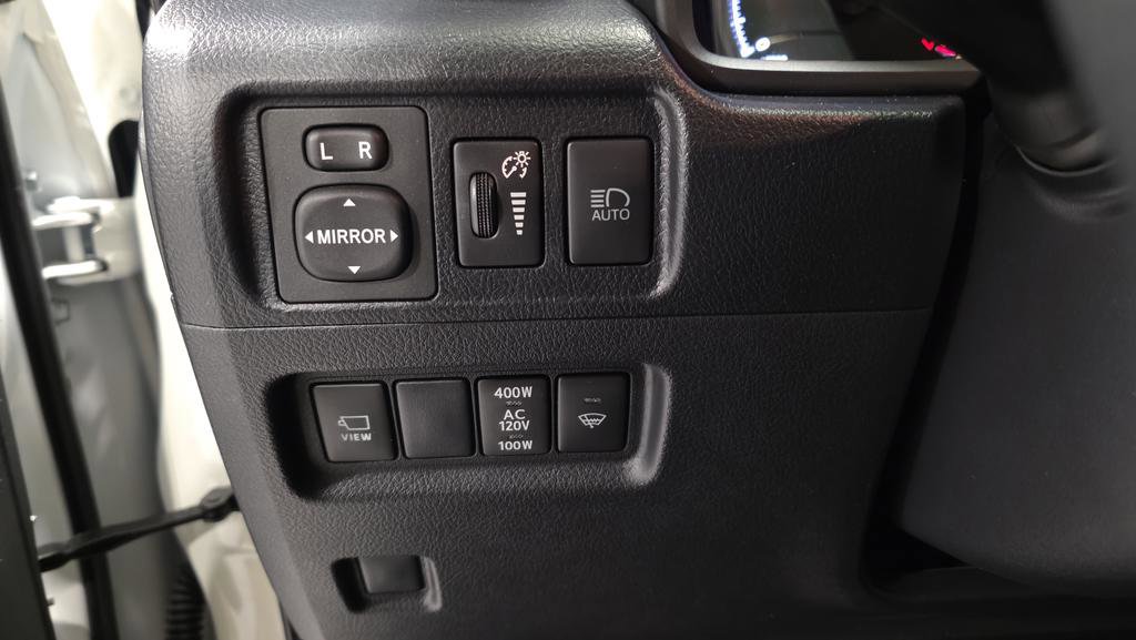 Used 2022 Toyota 4Runner Limited image 18