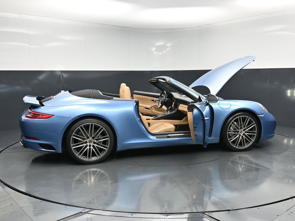 Certified 2019 Porsche 911 Carrera RWD image 34