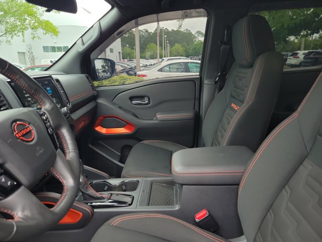 Used 2022 Nissan Frontier Pro-X RWD image 17
