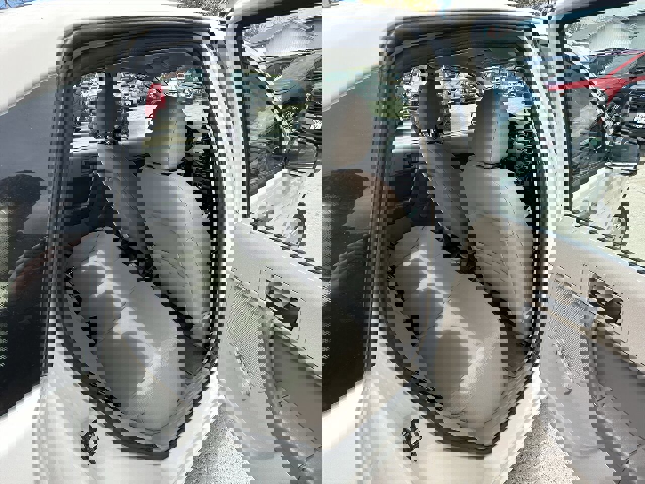 Used 2009 Ford Focus S FWD image 38