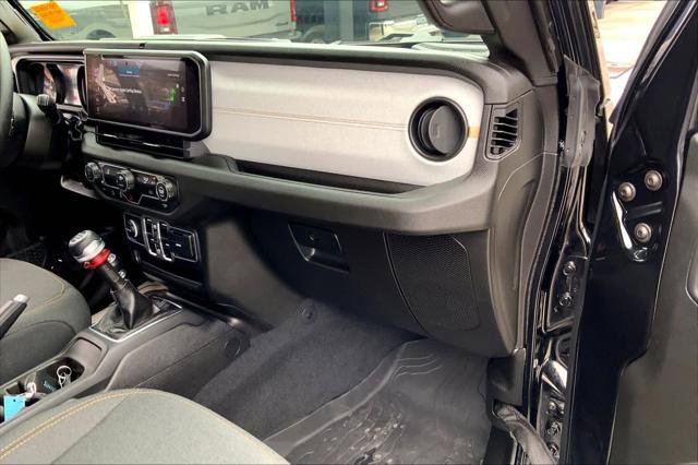 Certified 2025 Jeep Wrangler Sport image 17