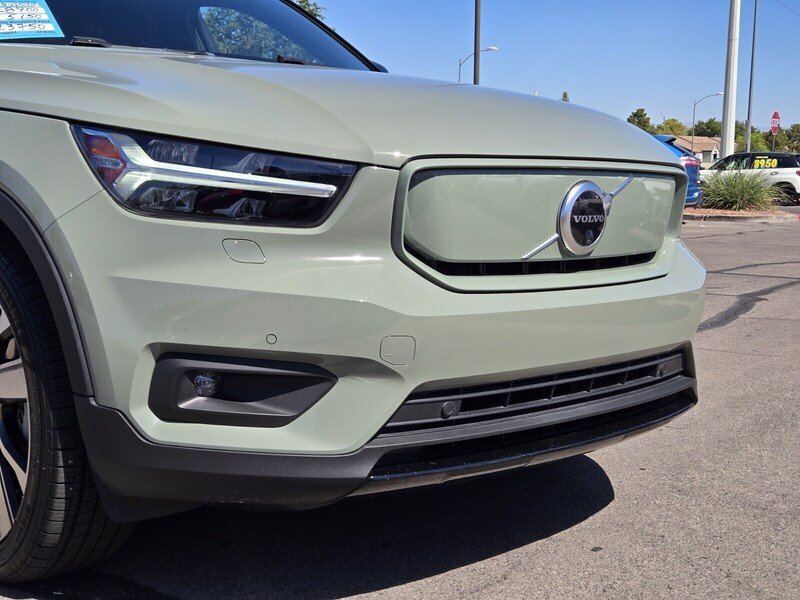 Used 2021 Volvo XC40 P8 Recharge AWD/4WD image 9