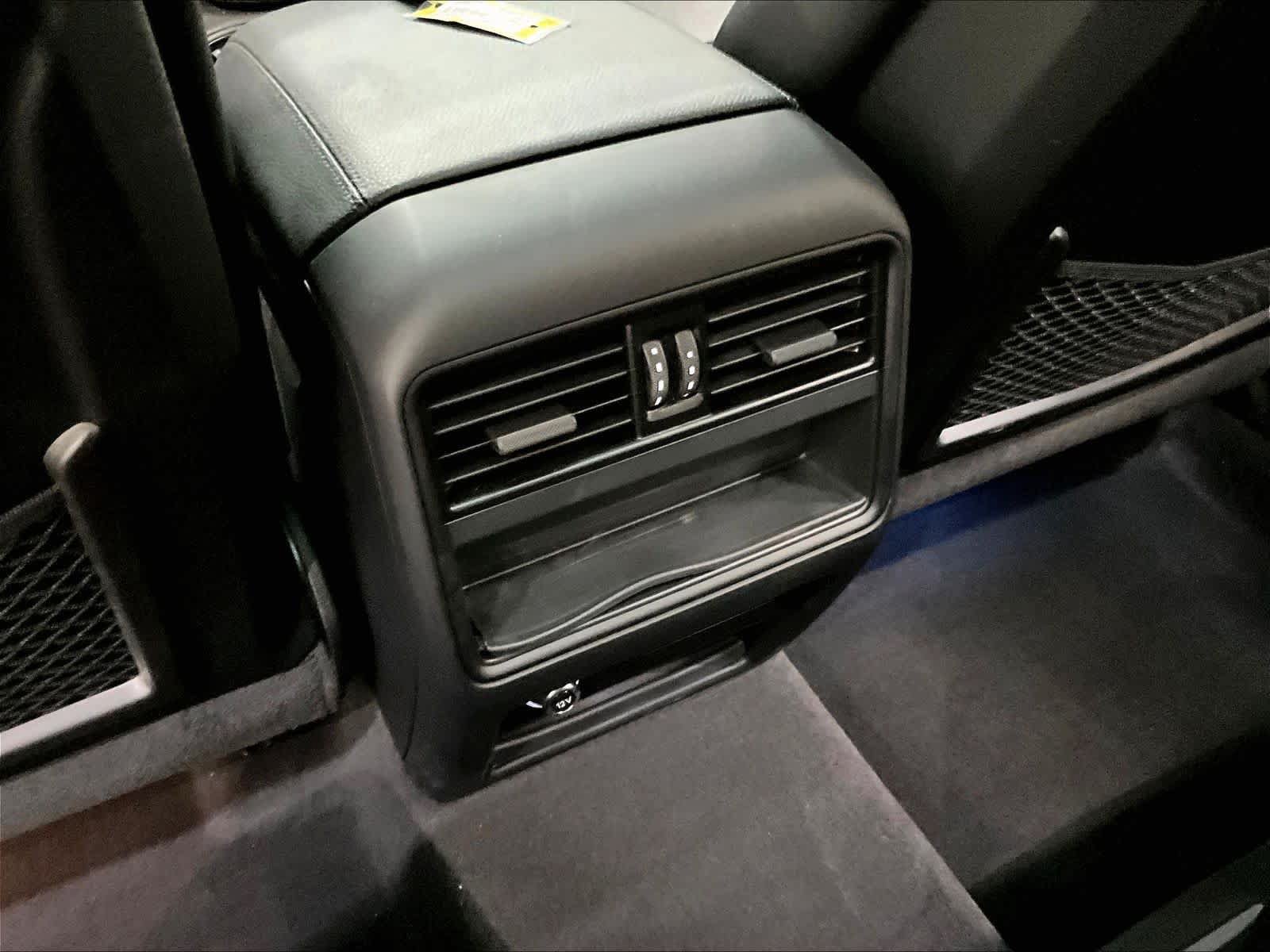 Used 2024 Porsche Cayenne S AWD/4WD image 38