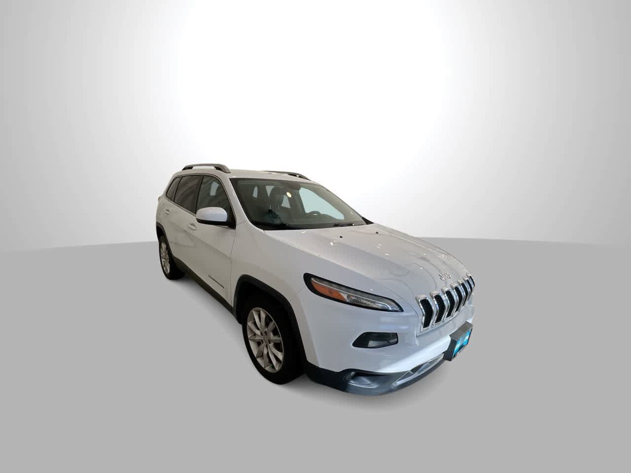 Used 2016 Jeep Cherokee Limited FWD image 2