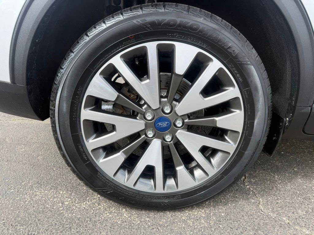 Used 2020 Ford Escape Titanium AWD/4WD image 46