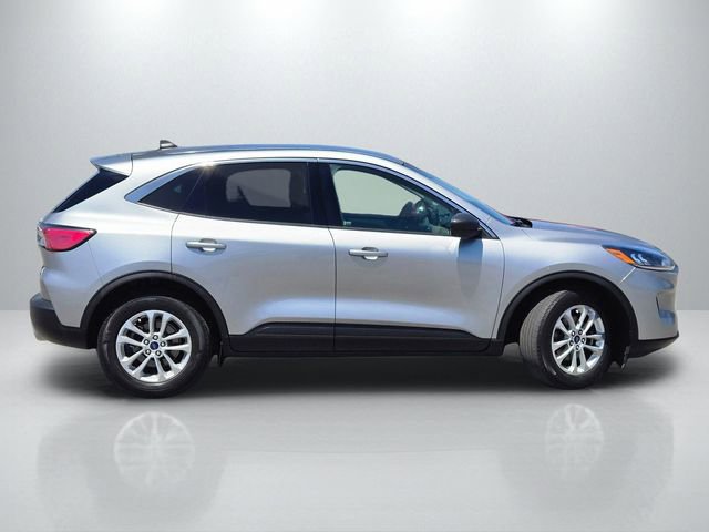 Used 2022 Ford Escape SE FWD image 3