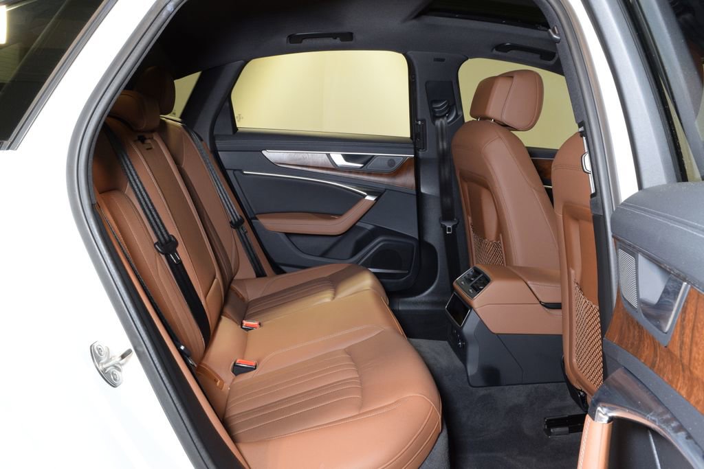 Used 2023 Audi A6 Premium Plus image 29