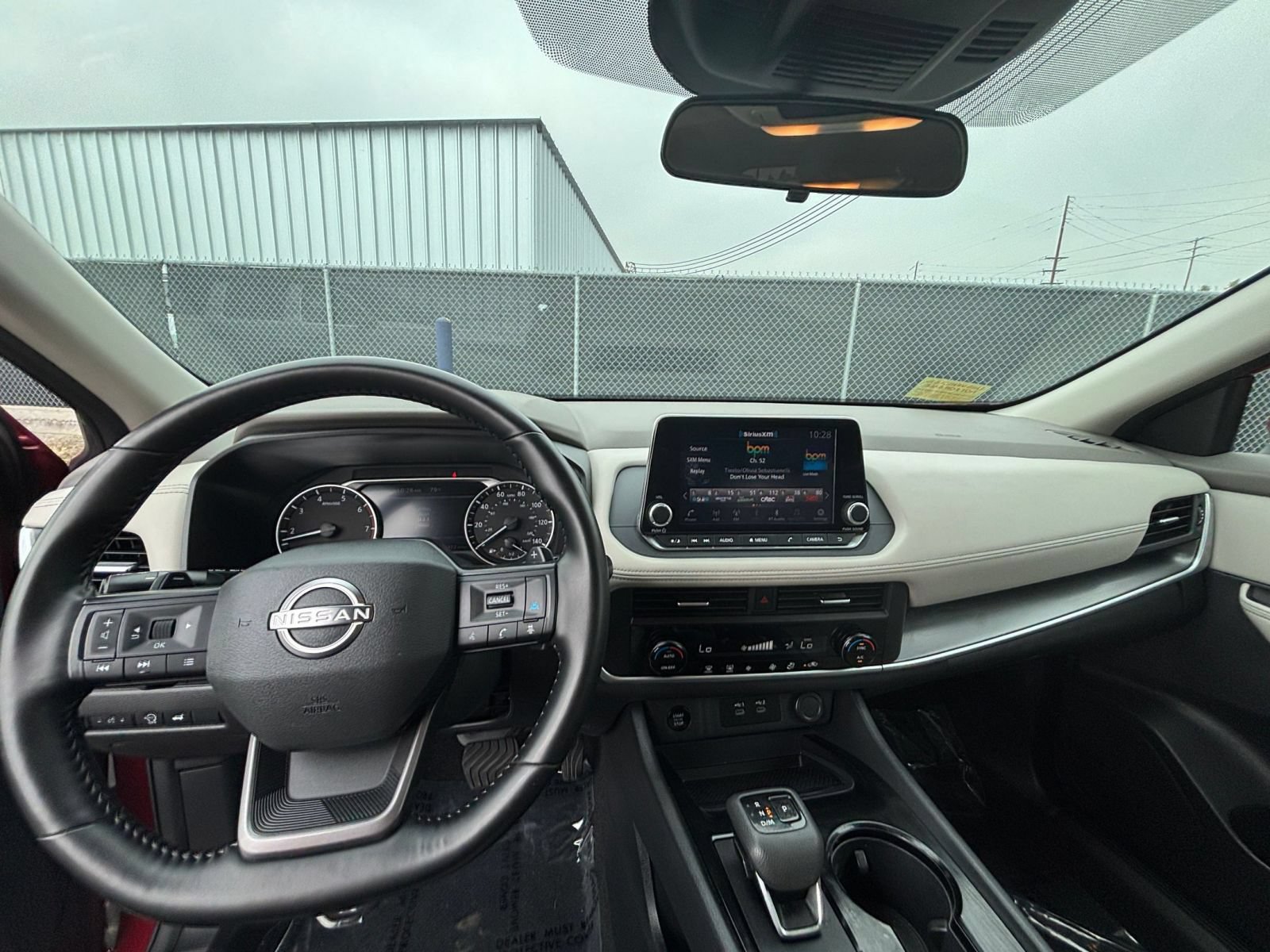 Used 2025 Nissan Rogue SV AWD/4WD image 34