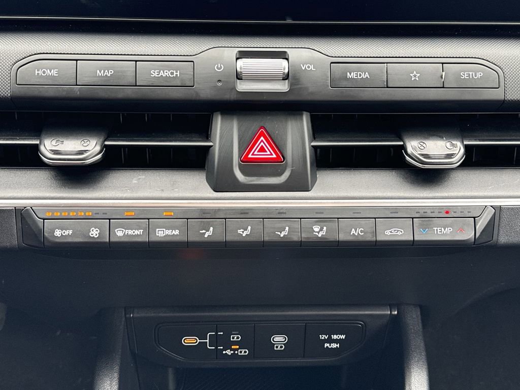 Used 2025 Kia K4 LXS image 16