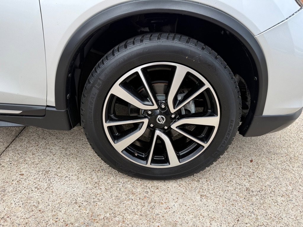 Used 2019 Nissan Rogue SL image 12