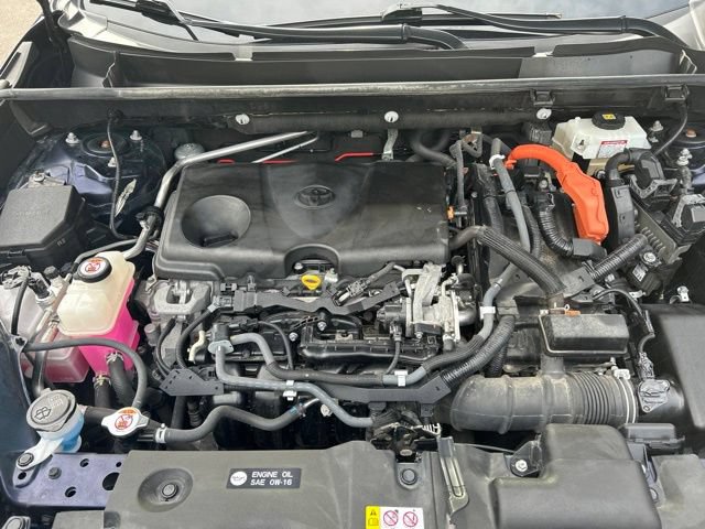 Used 2019 Toyota RAV4 XSE w/ XSE Weather Package AWD/4WD image 9