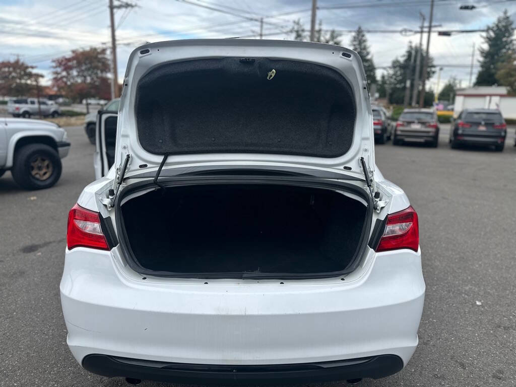 Used 2012 Chrysler 200 S w/ Sun/Sound Group image 9