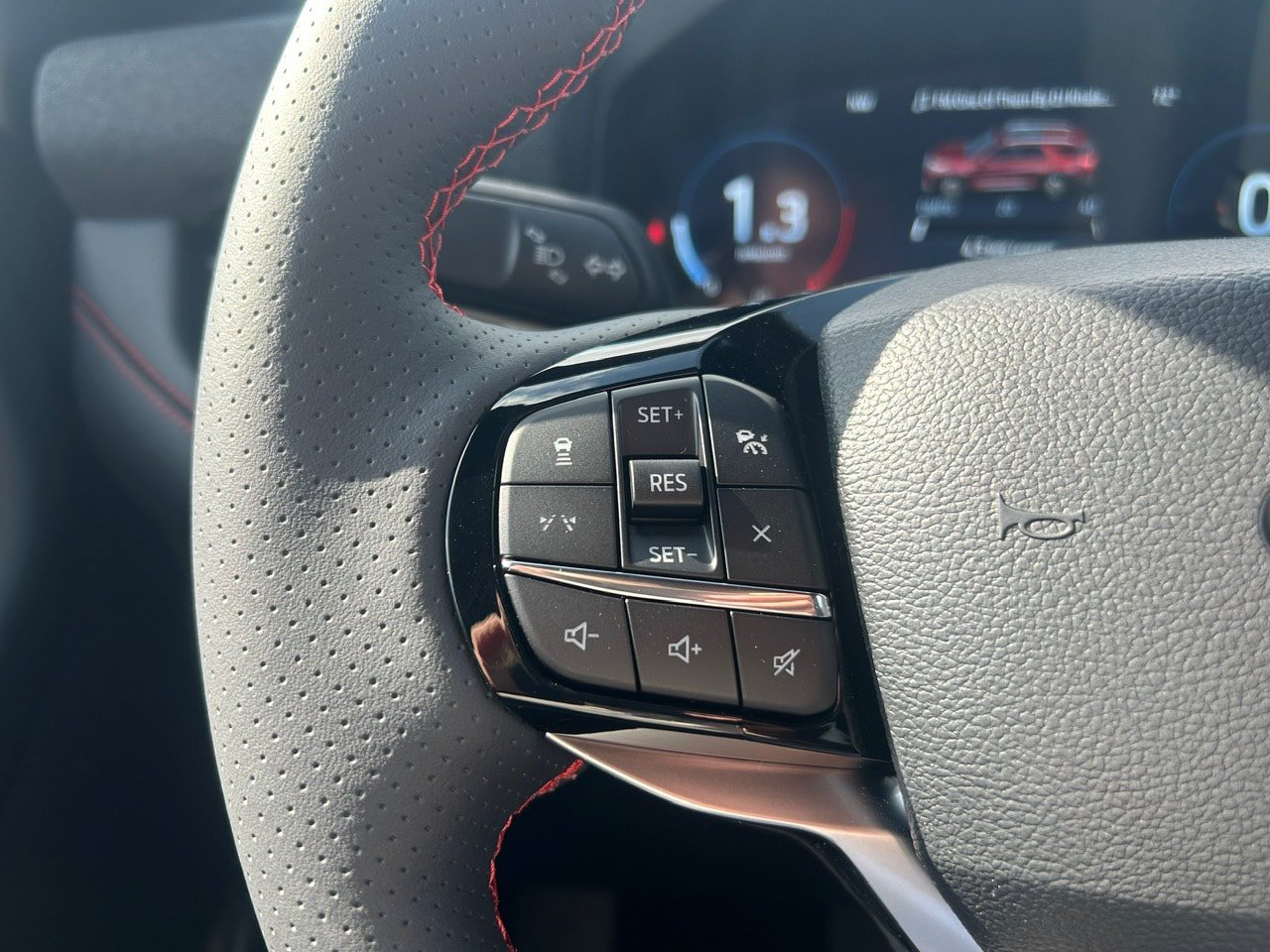 Certified 2026 Ford Explorer ST-Line AWD/4WD image 11