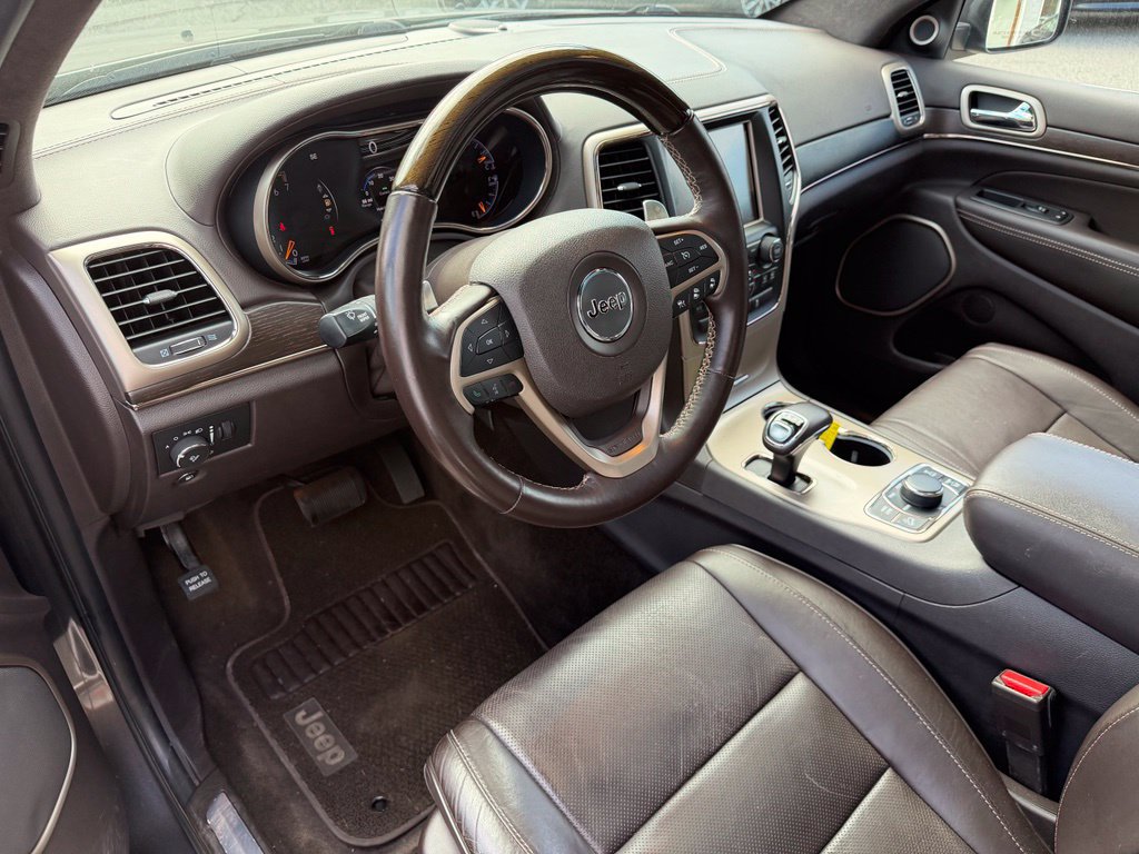 Used 2014 Jeep Grand Cherokee Summit AWD/4WD image 16