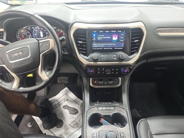 Used 2023 GMC Acadia Denali w/ Denali Ultimate Package AWD/4WD image 10