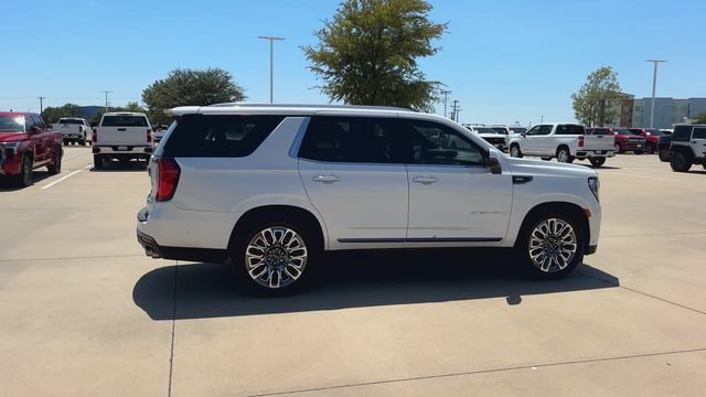 Used 2023 GMC Yukon Denali Ultimate AWD/4WD image 2