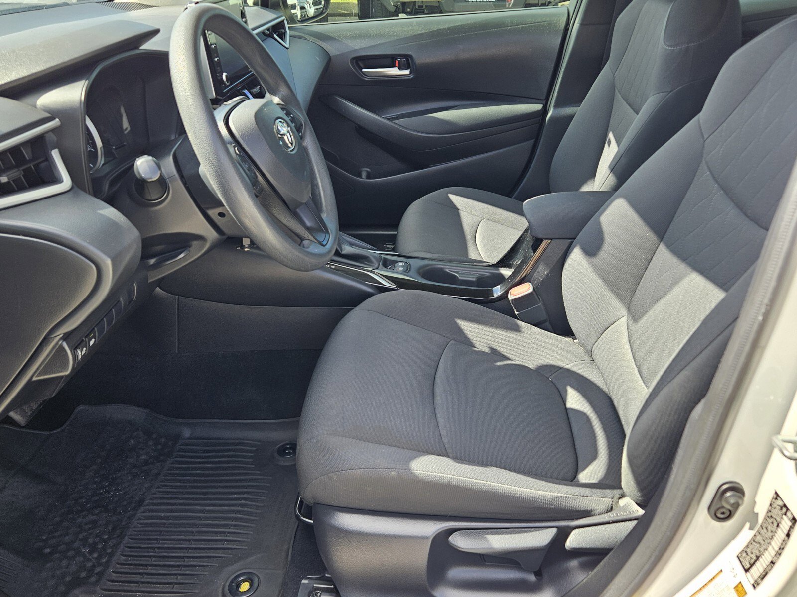 Certified 2021 Toyota Corolla LE image 4