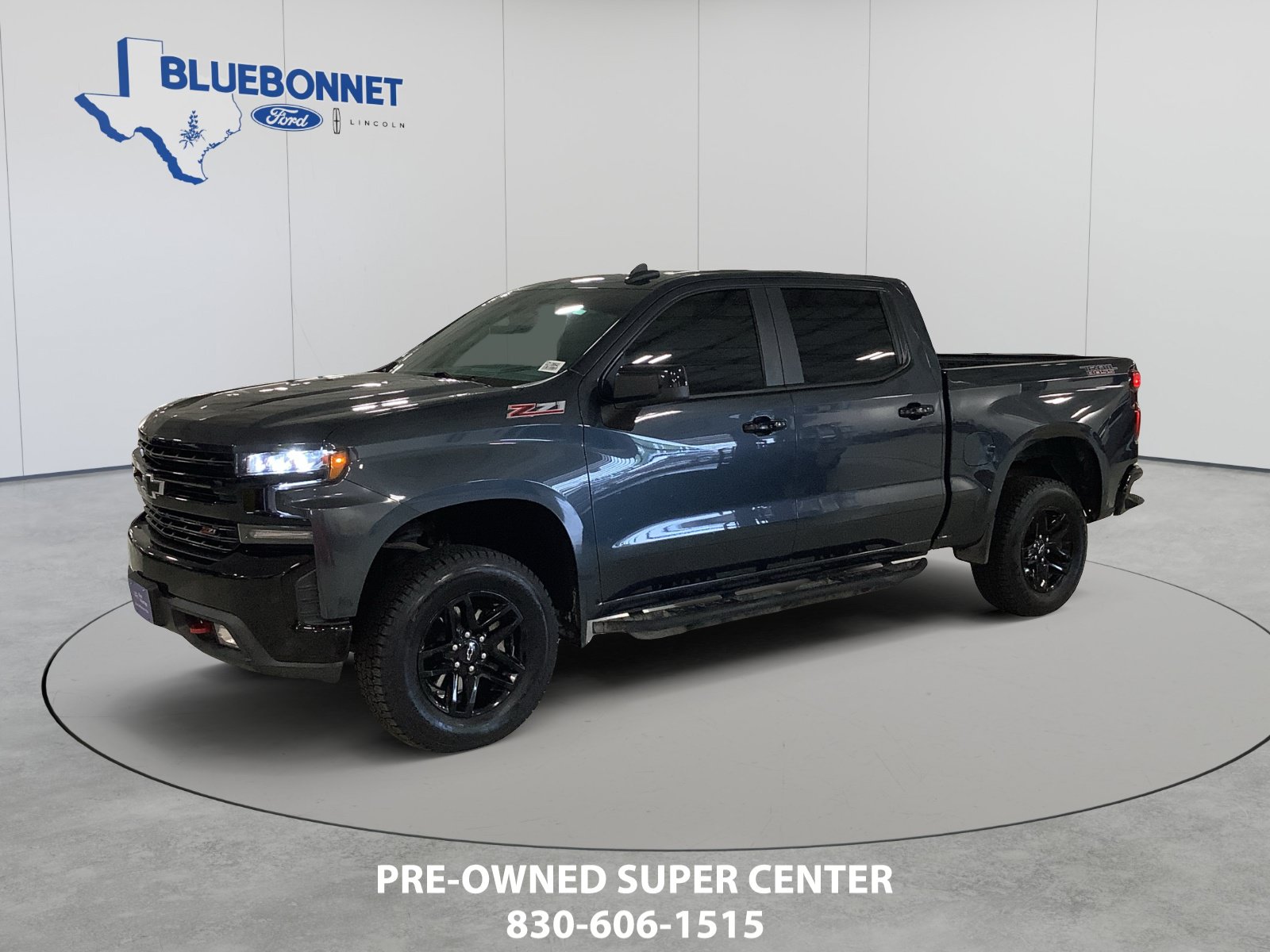 Used 2021 Chevrolet Silverado 1500 LT Trail Boss w/ Convenience Package II AWD/4WD image 1