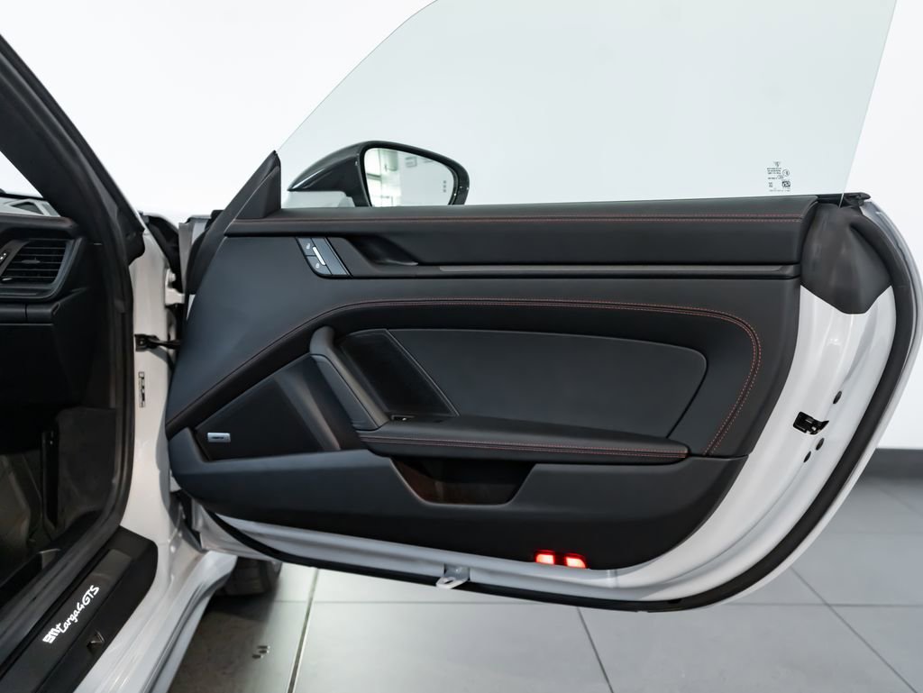 Certified 2026 Porsche 911 Targa 4 GTS image 24