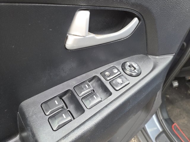 Used 2014 Kia Sportage LX image 13