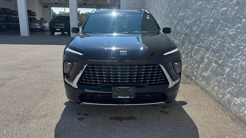 Used 2025 Buick Enclave Avenir w/ LPO, Floor Liner Package FWD image 8