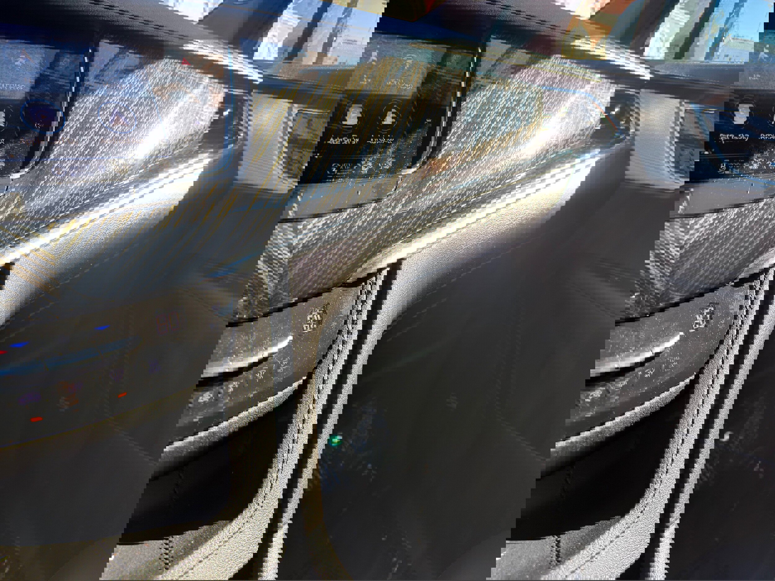 Used 2024 Cadillac XT6 Premium Luxury image 38