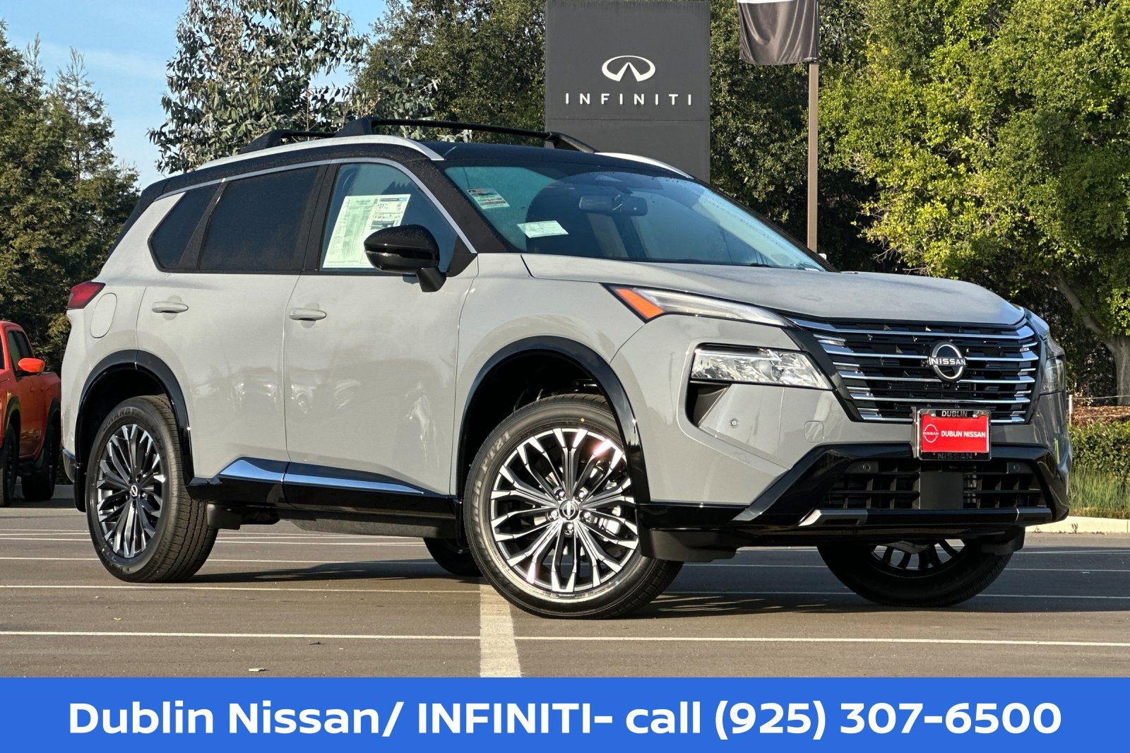 New 2026 Nissan Rogue Platinum w/ Platinum Premium Package AWD/4WD image 1