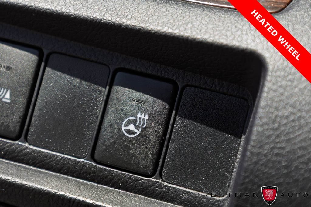 Used 2020 Toyota Sienna Limited FWD image 8