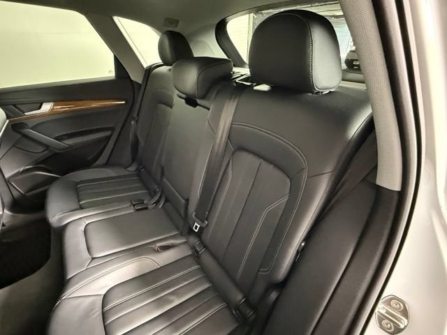 Used 2023 Audi Q5 2.0T Premium Plus w/ Premium Plus Package AWD/4WD image 19