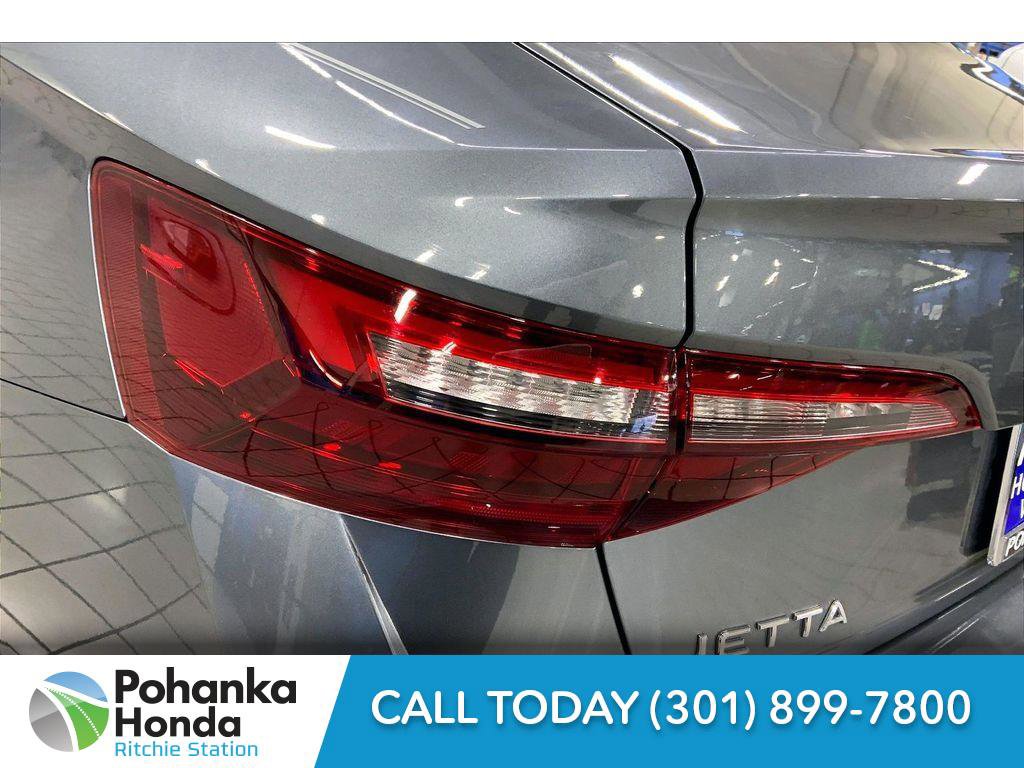 Used 2023 Volkswagen Jetta SE image 30