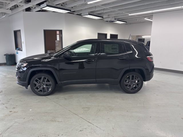 New 2026 Jeep Compass Latitude AWD/4WD image 5