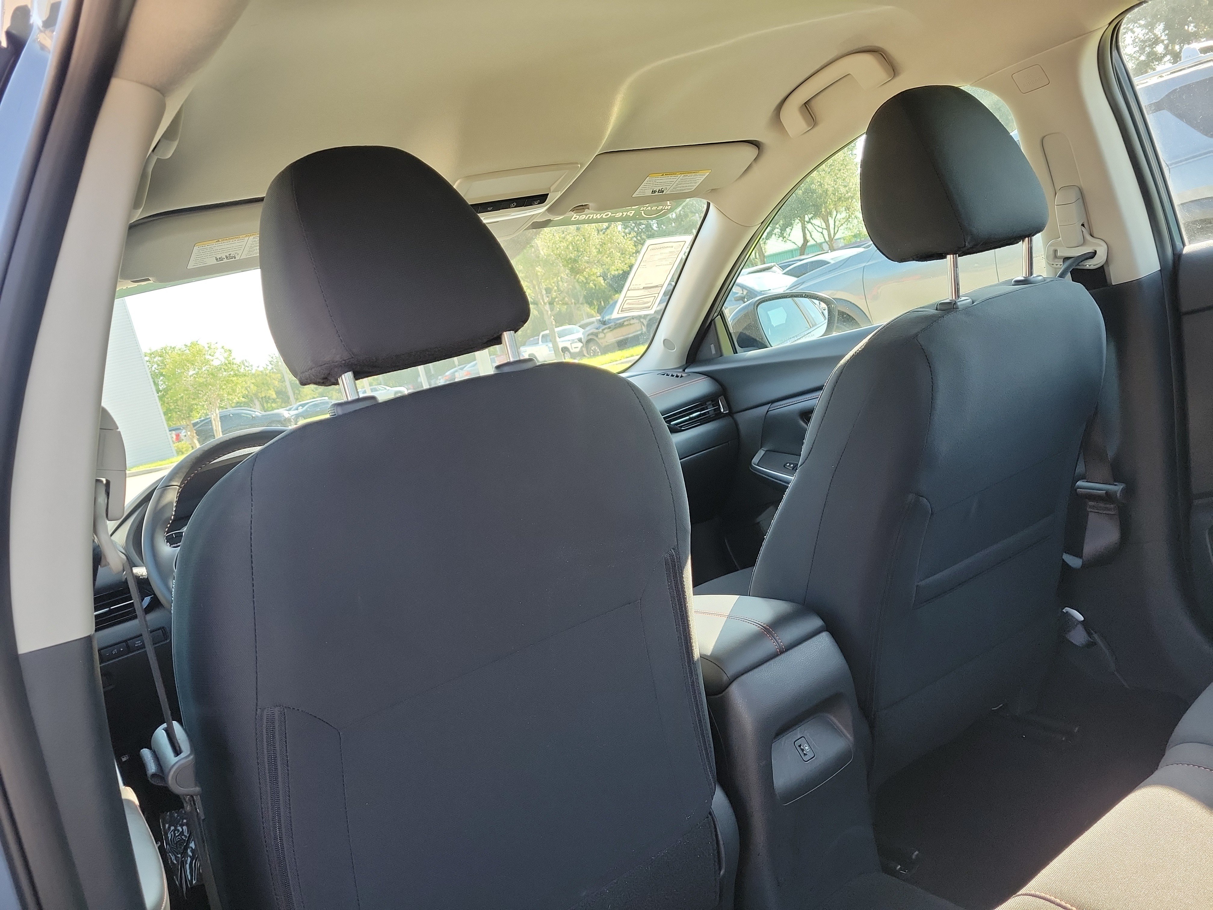 Certified 2025 Nissan Sentra SR FWD image 19