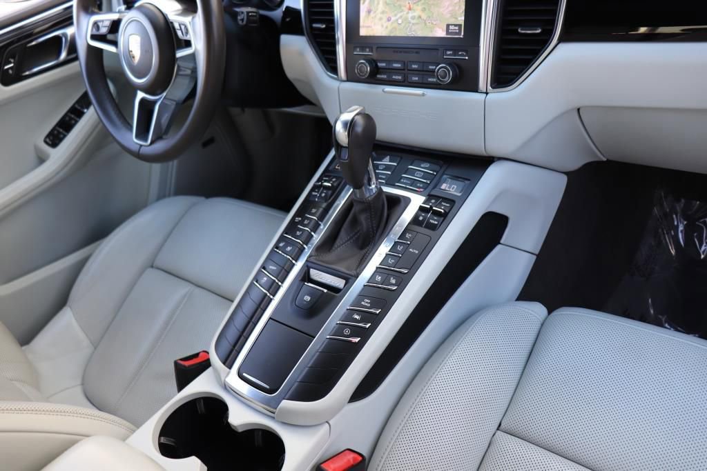 Used 2017 Porsche Macan S image 56